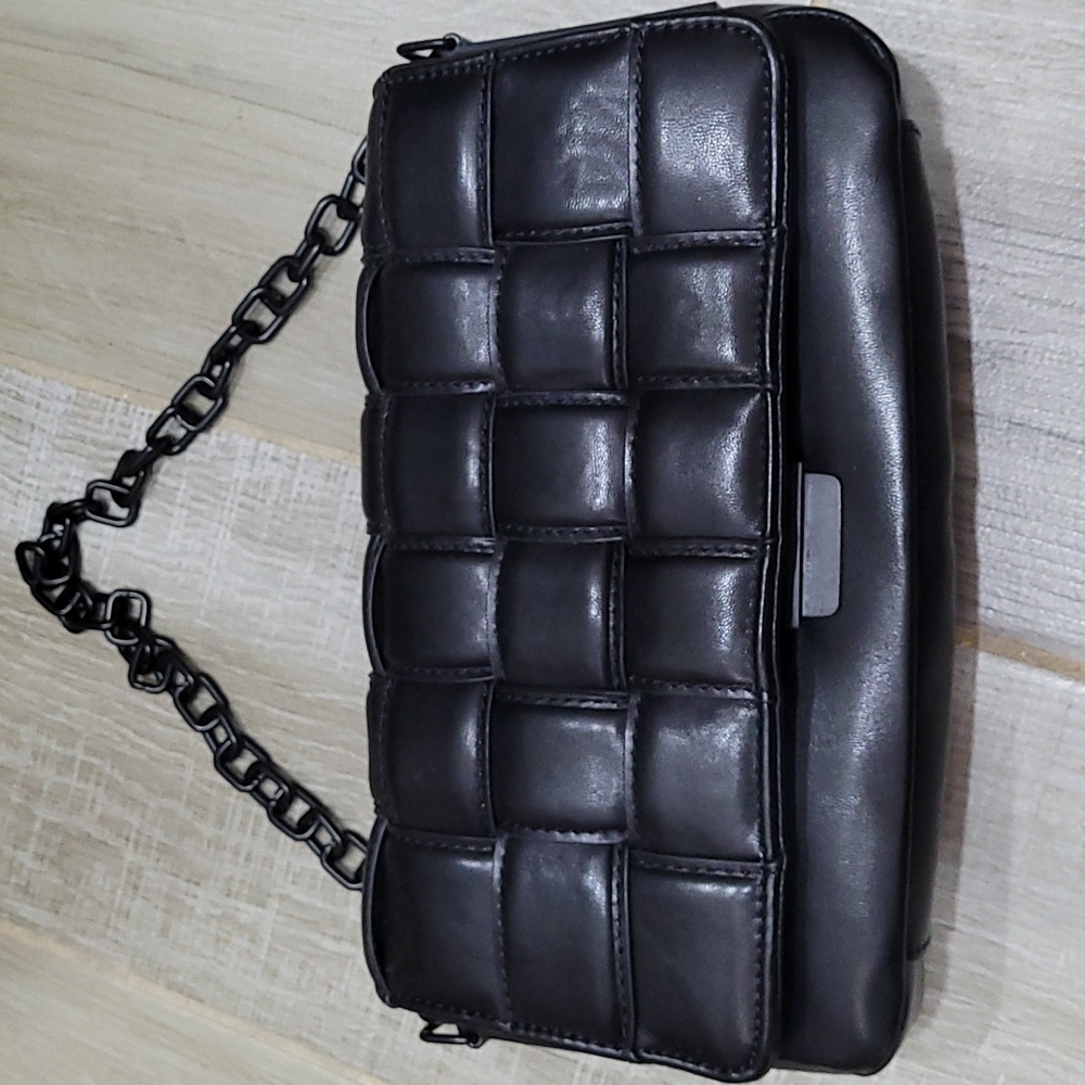 Aldo,black